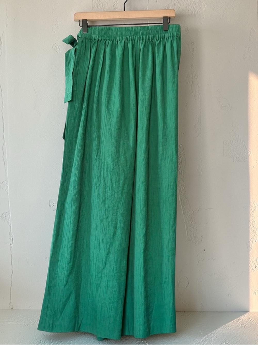 NWOT INTEMPO™ Emerald Textured Wrap Pants Sz L Wide Leg High Waist Pirate-core - Picture 2 of 15